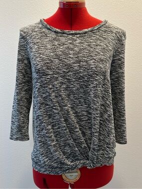 Bobeau - Gray Twist-Hem Knit Top - Women's Size Extra Small Petite